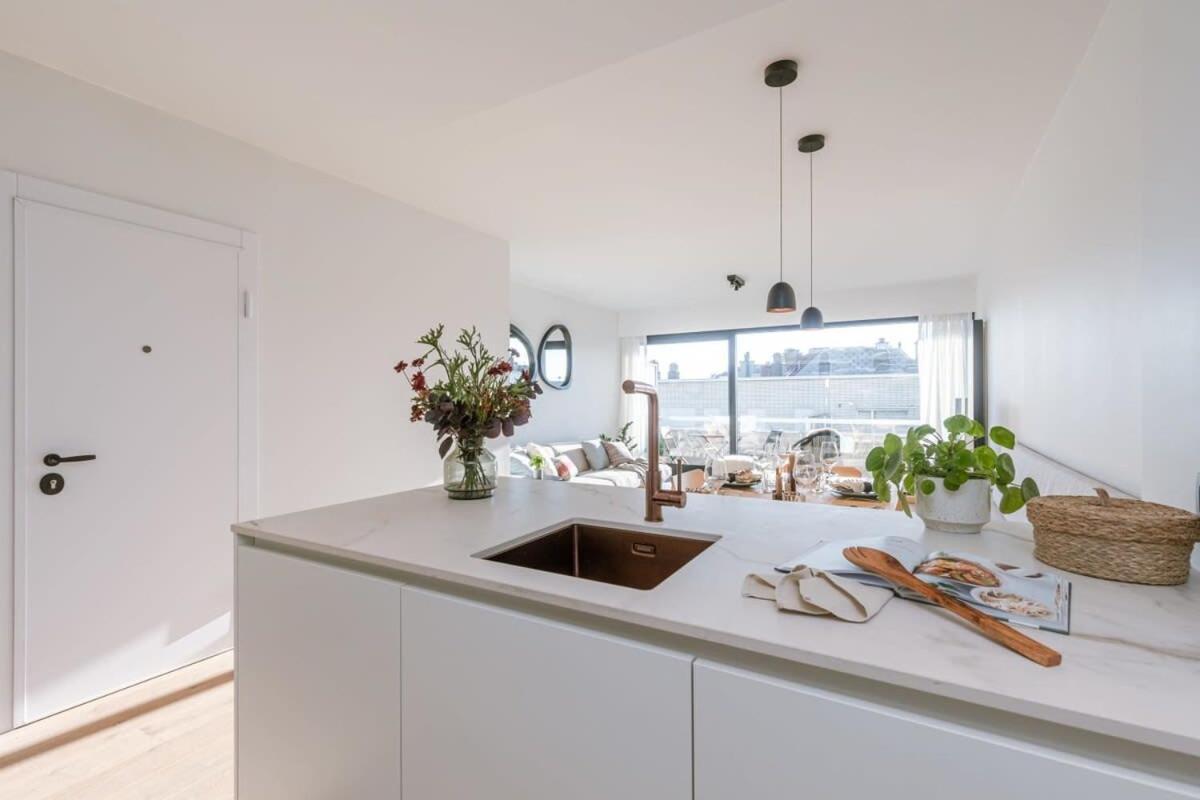 Stunning And Modern Apartment With Sunny Balcony Knokke-Le-Zoute Extérieur photo