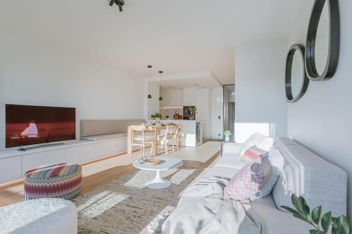 Stunning And Modern Apartment With Sunny Balcony Knokke-Le-Zoute Extérieur photo
